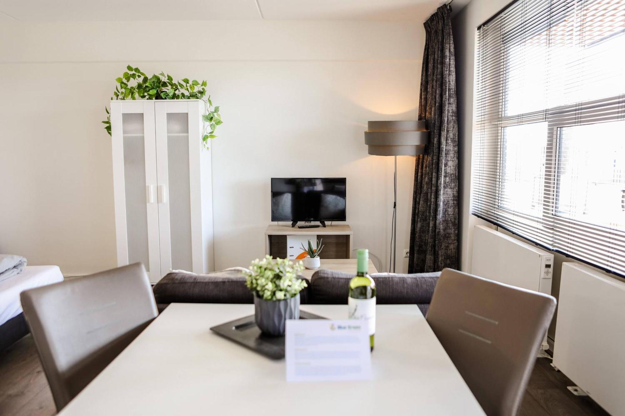 Strand Appartementen Wemeldinge Exterior photo